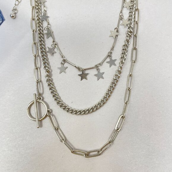 BKE Buckle Necklace Set of 3 Silver-Tone Necklaces Chains Celestial Stars - Picture 4 of 9